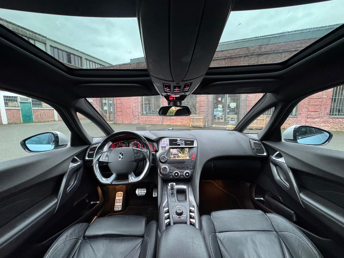 Citroën DS5 1.6 e-HDi SoChic Boite automatique - Révisé - Garantie