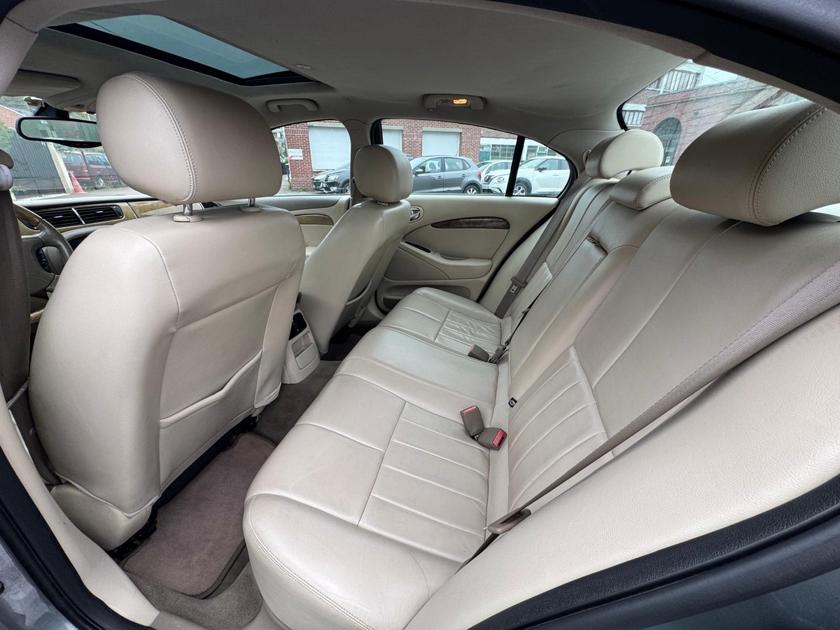 Jaguar S-Type 4.2 V8 Executive 298cv -Boite automatique