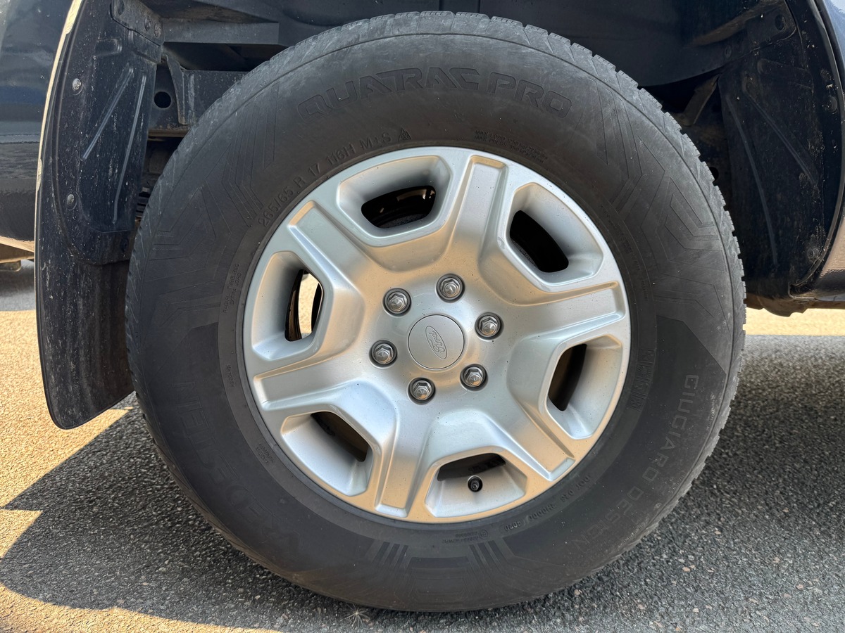 Ford Ranger 200 chevaux | Limited | Double Cabine | 5 places | GPS | Régulateur vitesse | Hard Top