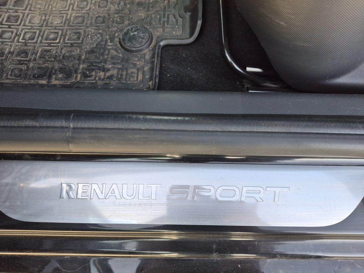 RENAULT Clio IV Estate 120 ch GT EDC