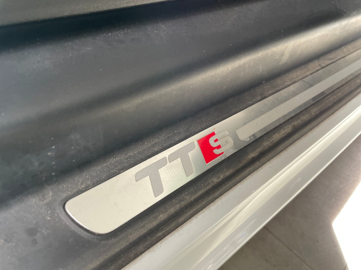 Audi TTS II 2.0 TFSI 272ch Quattro Roadster