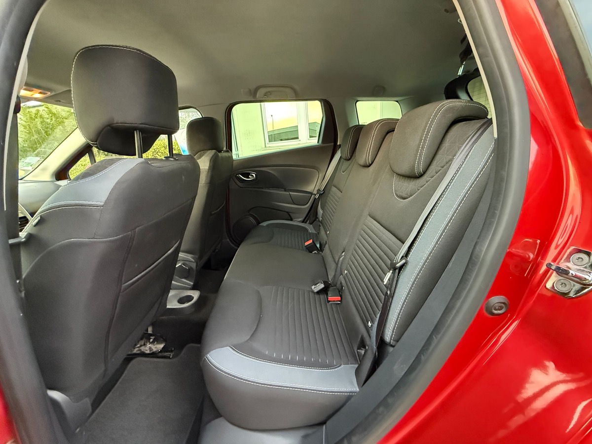 RENAULT Clio IV ESTATE 1.5 DCI 90 CV Intense 4XCBLeut
