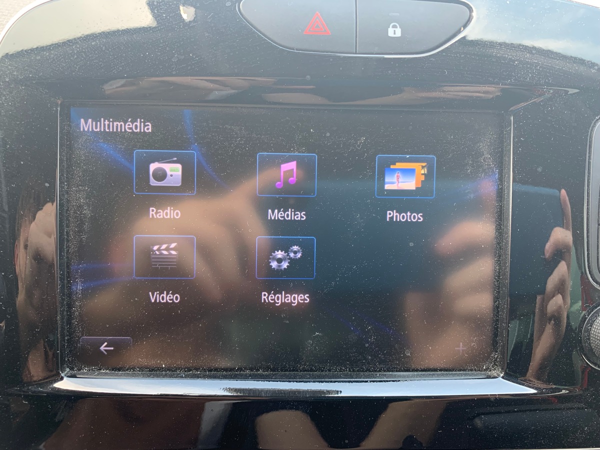 RENAULT Clio IV 200 ch | RS | Caméra recul | Régulateur vitesse | GPS | Bluetooth | Palettes volant
