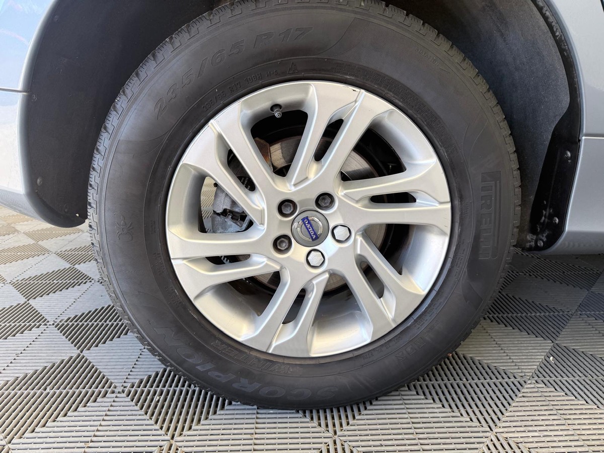 Volvo XC60 D3 150 CV BVA MOMENTUM GEARTRONIC