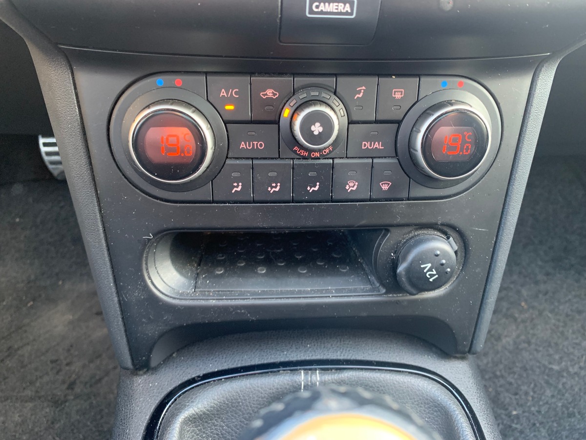 Nissan Qashqai+2 130 ch | 1.6 DCI | 7 Places | Toit Panoramique | GPS | Caméra de recul | Jantes 18'