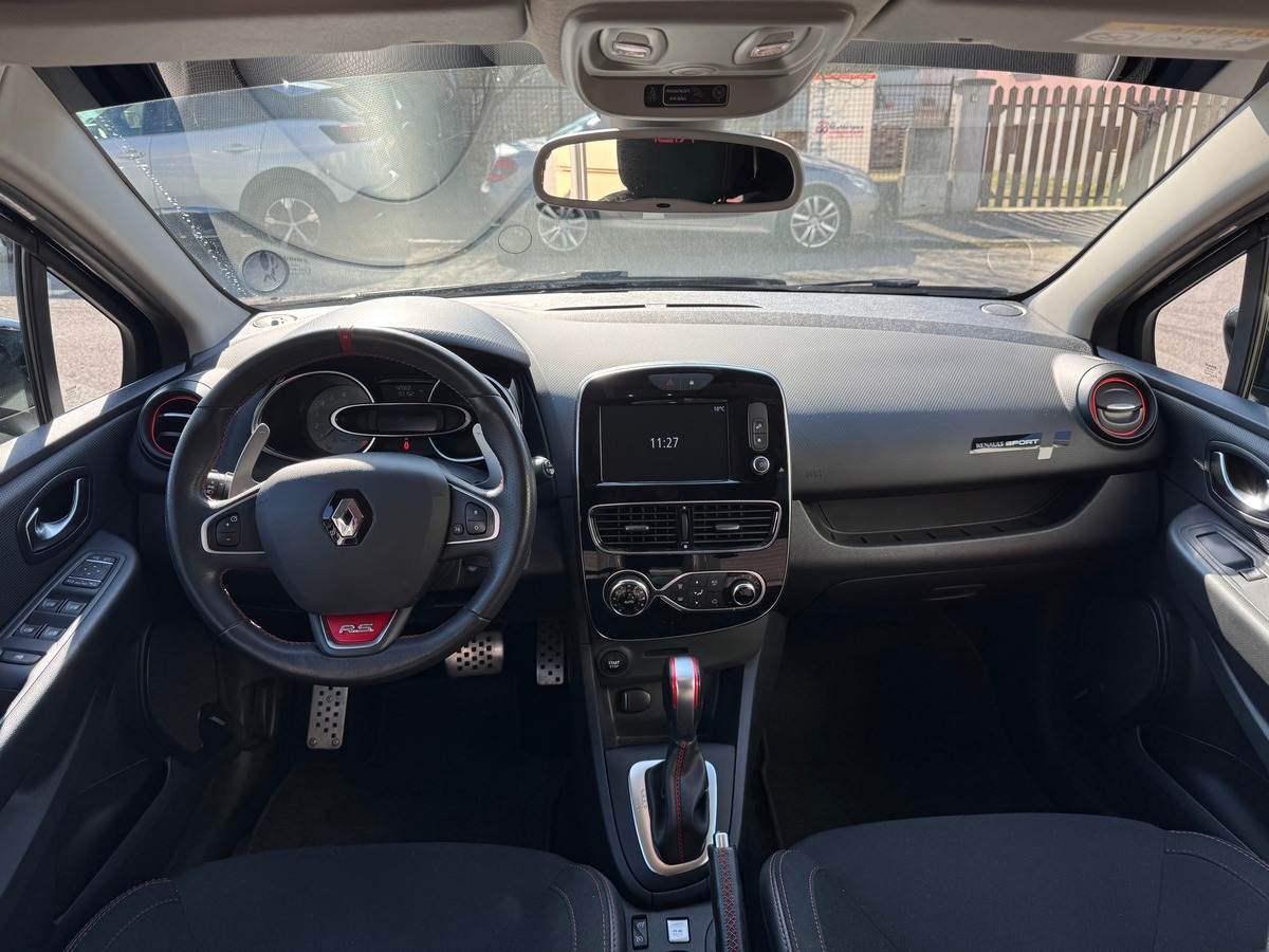 RENAULT Clio RS TROPHY 220CH