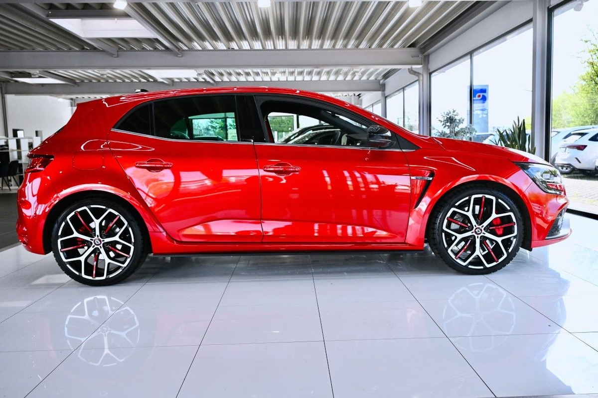 RENAULT Megane IV 1.8 T 300ch RS Trophy