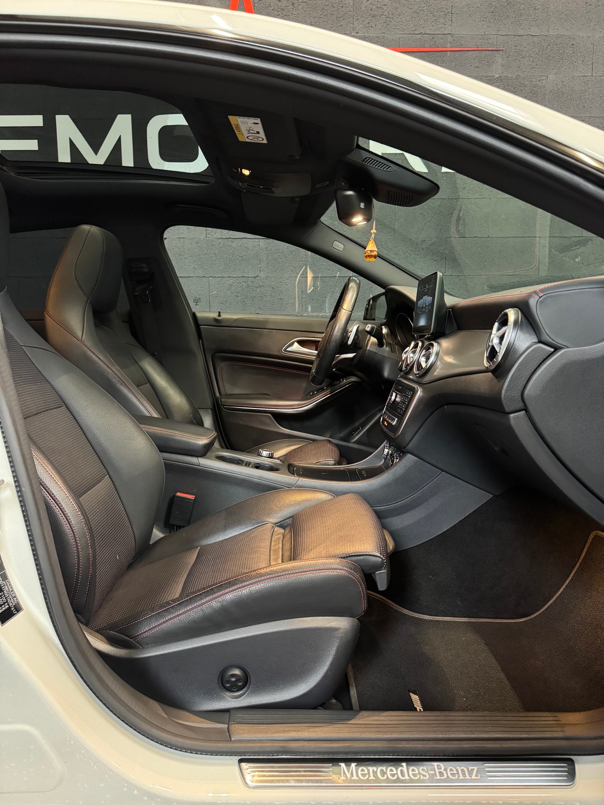 Mercedes Benz CLA Shooting Brake 220 d Fascination 4Matic 7G-DCT