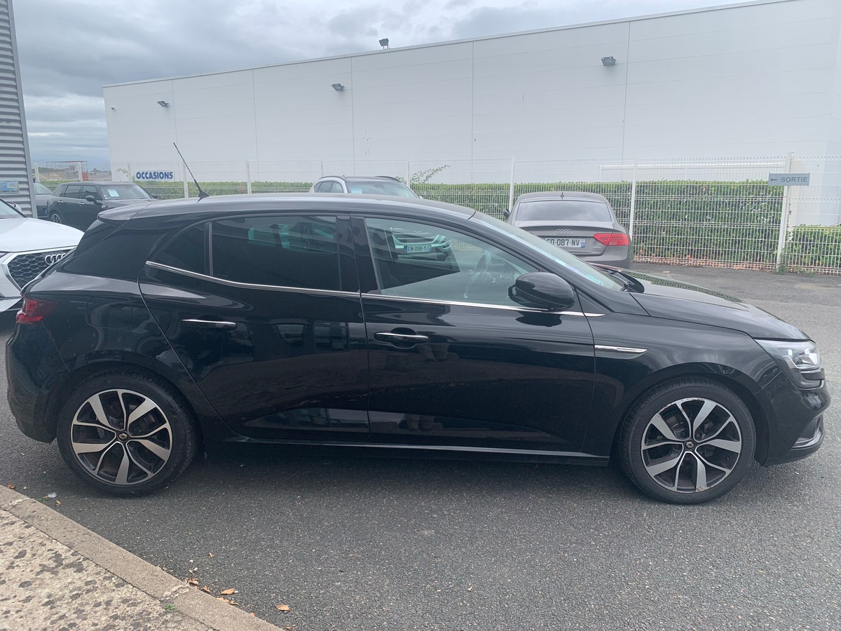 RENAULT Megane IV 100 chevaux | Limited | Caméra de recul | Régulateur de vitesse | GPS | Bluetooth
