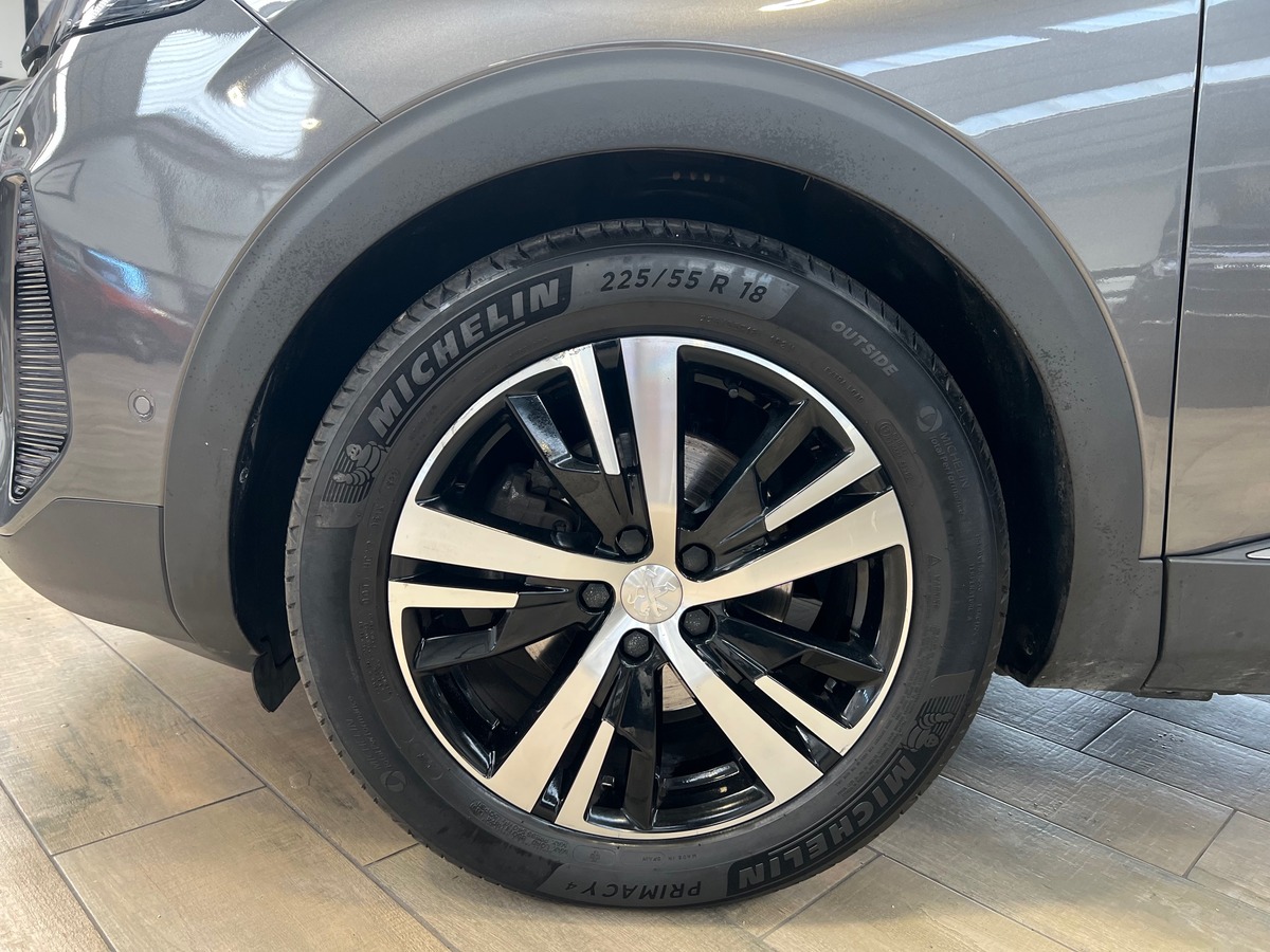 Peugeot 3008 II (2) GT 1.5 BLUEHDI 130 cv EAT8 S&S /TOIT PANORAMIQUE/CARPLAY/