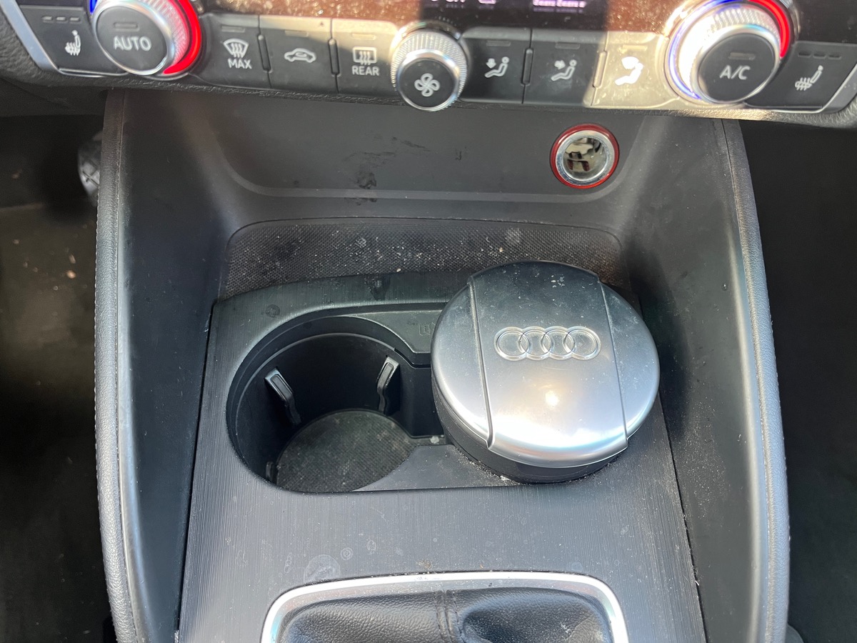 Audi A3 Limousine 1.6 TDI 110cv, Suivi entretien complet, courroie de distrib. OK, sièges chauffants