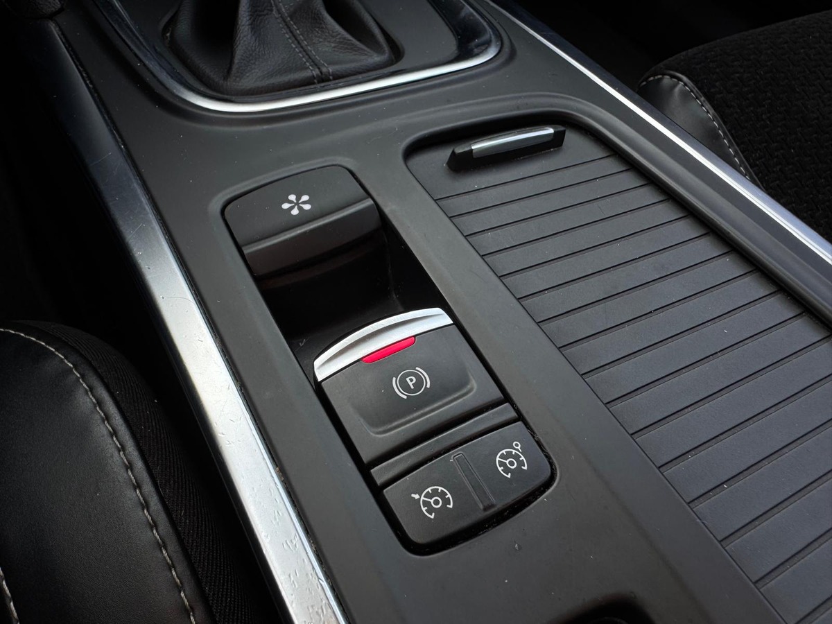 RENAULT Megane IV 1.5 dci 110 Intens EDC