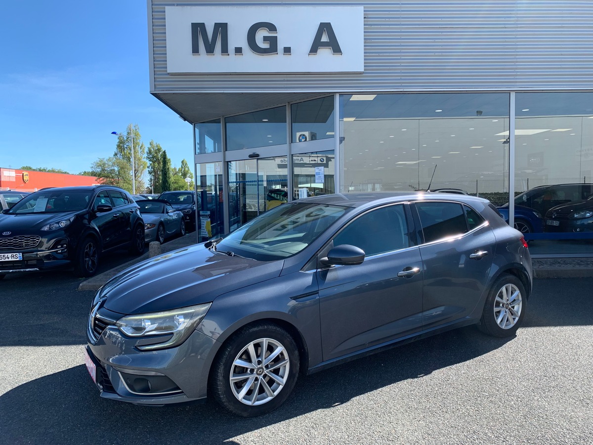 RENAULT Megane IV 110 ch | Business | Régulateur de vitesse | GPS | Boite automatique | Roue secours