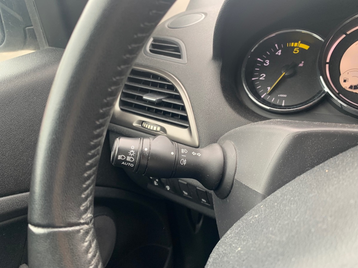 RENAULT Megane Estate 110 ch | Business | GPS | Régulateur de vitesse | Radar de recul | Bluetooth