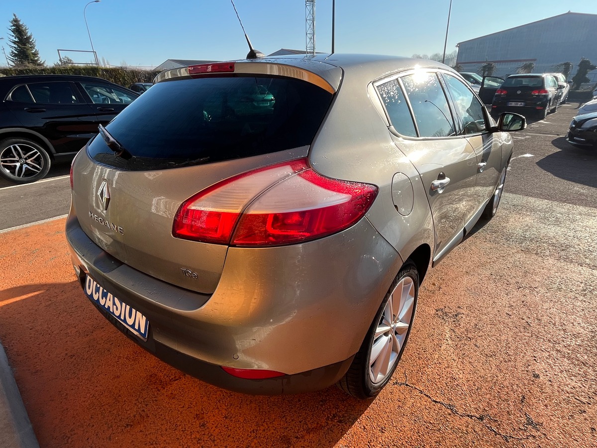 RENAULT Megane III 1.4 TCe 131 CH PRIVILÈGE