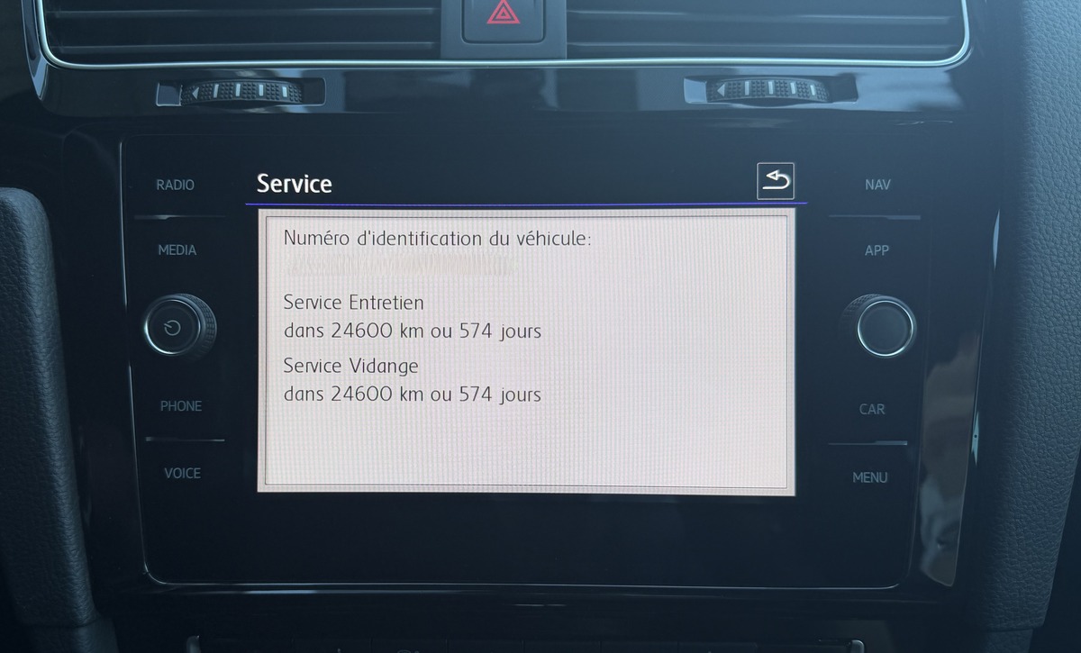 Volkswagen Golf VII - TCR / CarVertical / Echappement Akrapovic / Apple Carplay / Caméra