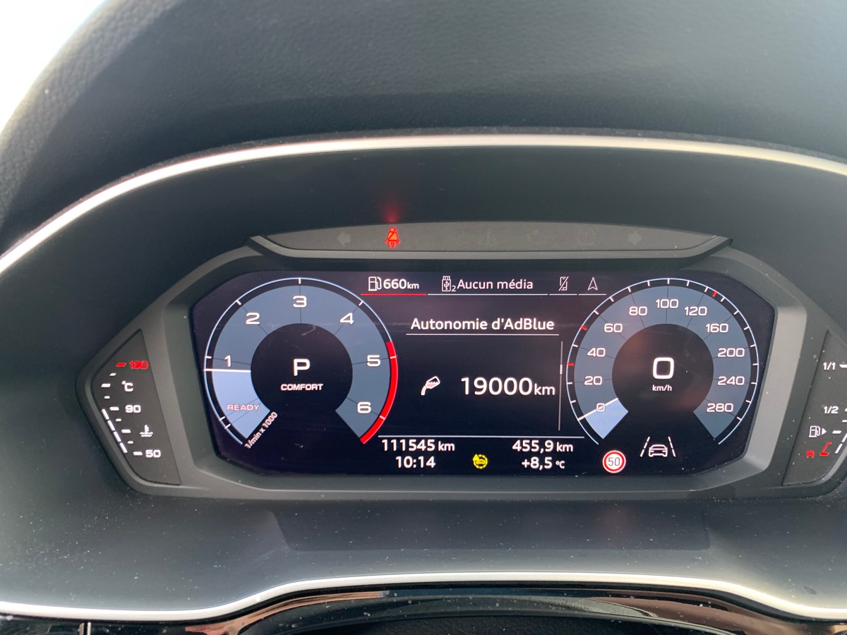 Audi Q3 Sportback 150 ch | S-Line | Caméra de recul | Apple car Play | Coffre assisté électriquement