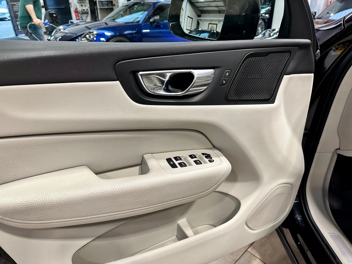 Volvo XC60 II (2) T6 Recharge AWD 253 + 87 Inscription Geartronic 8 340 Options+++ j
