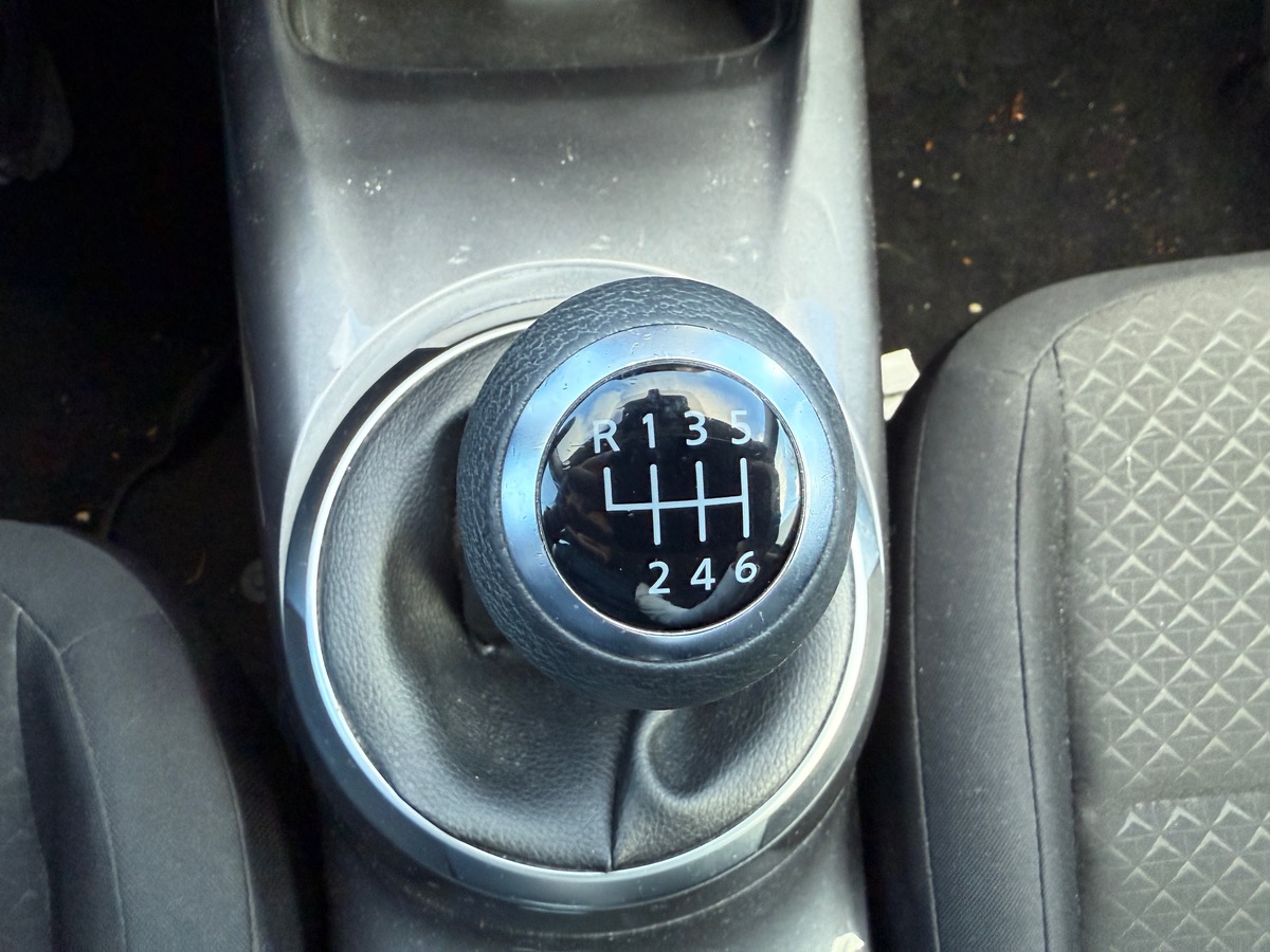 Nissan Juke II 1.0 DIG-T  114 cv Acenta, Camera de recul