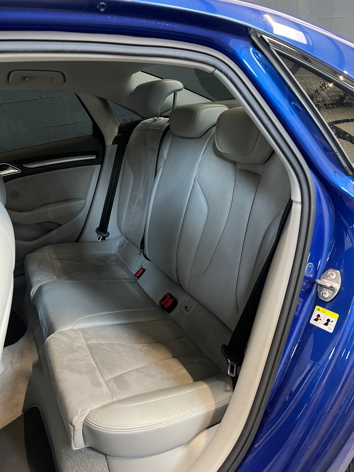 Audi A3 Sedan S-Line 1.8 TFSi Quattro