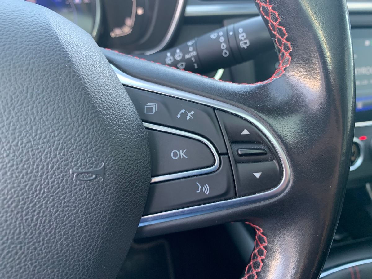 RENAULT Kadjar 150 ch | Black Edition SL | 4WD | Toit Panoramique | Caméra recul | Attelage | BOSE