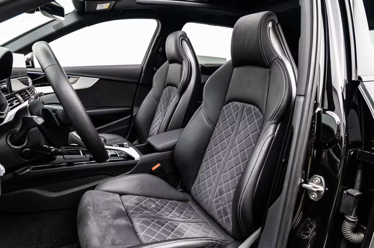 Audi S4 Avant V 3.0 TDI 341ch quattro tiptronic 8 Bang&Olufsen Toit ouvrant Attelage Feux matrix