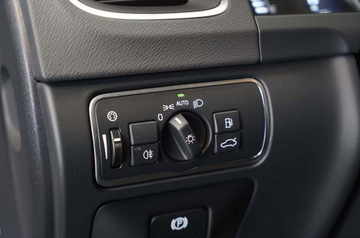 Volvo S60 II T6 AWD 367ch Polestar Geartronic/VO Allemand/Malus 3000e