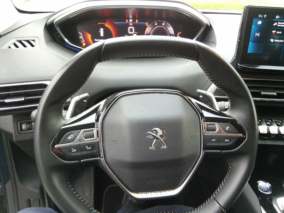 Peugeot 5008 1.5 BleuHDI EAT8 130 ACTIVE PACK 7 PLACES - Première main