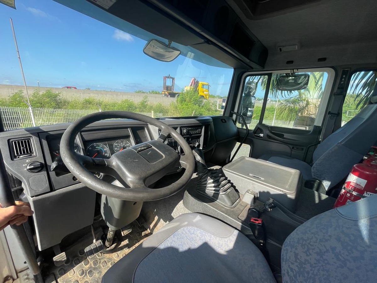 Volvo Benne VOLVO FL-6E BENNE 73100KM SPORT AUTO