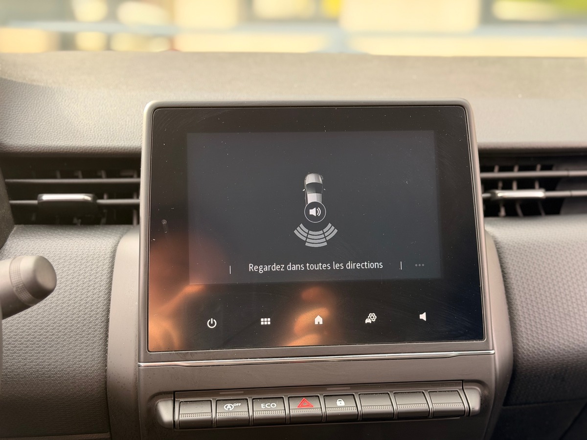 RENAULT Clio 5 V CLIO TCE 90 - 21N BUSINESS