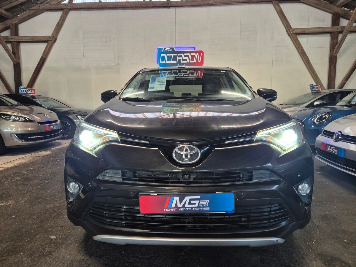 Toyota RAV4 2.0 D4D 2WD 143CV PACK LOUNGE Bien équipé (en préparation)