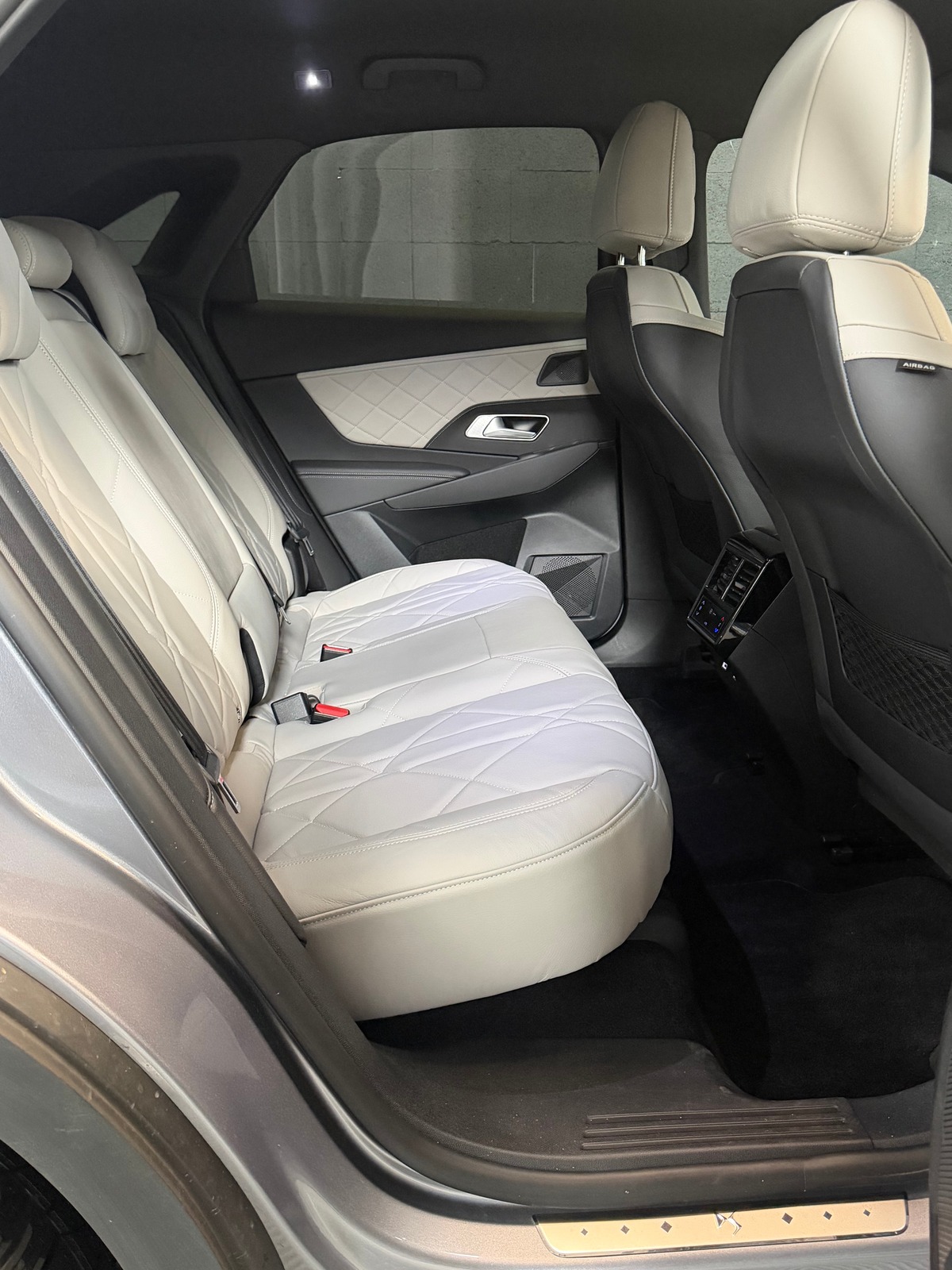 DS DS 7 1.6 180ch EAT8 FINITION RIVOLI