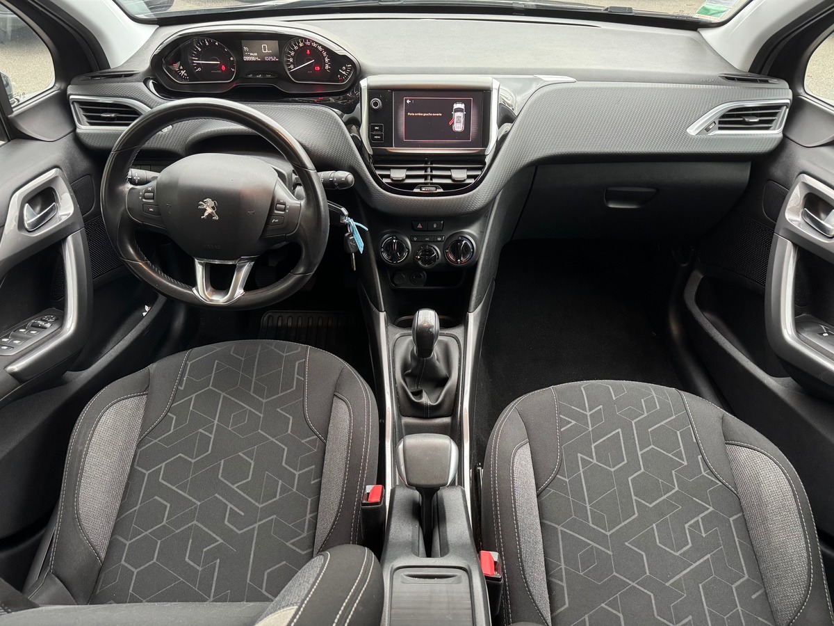 Peugeot 2008 Style 1.2 VTi 82 cv - Apple Carplay