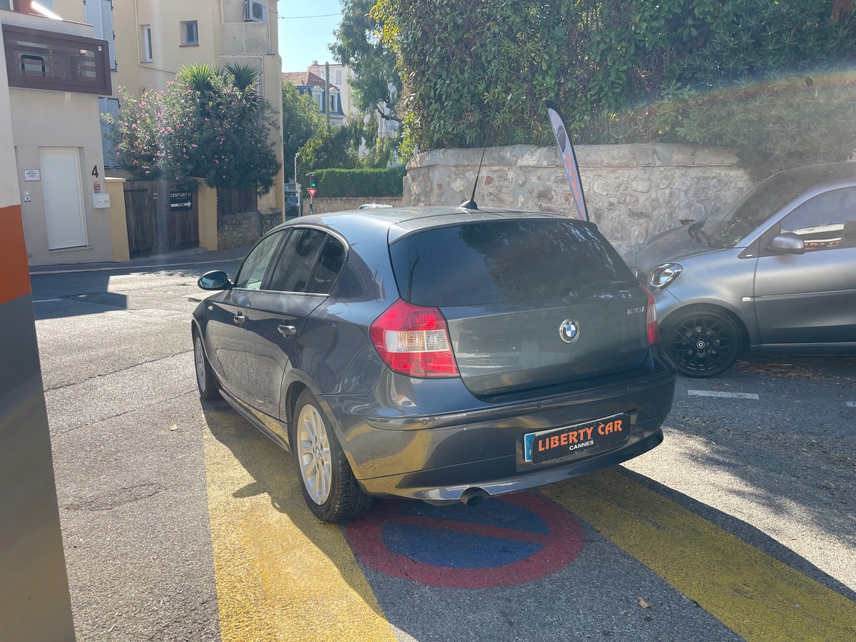 Bmw Série 1 120 i 2.0 i 150 CV / KM réel / Luxury / Interieur Cuir / Jantes M / 5 Portes /Boite Auto