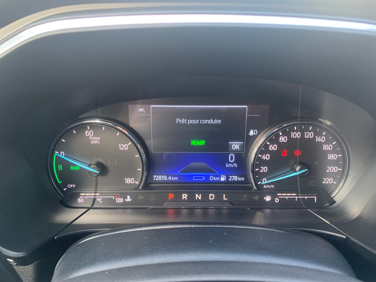 Ford Kuga 225 ch | 2.5 PHEV | Titanium | Apple car Play | Radar de stationnement avant et arriére