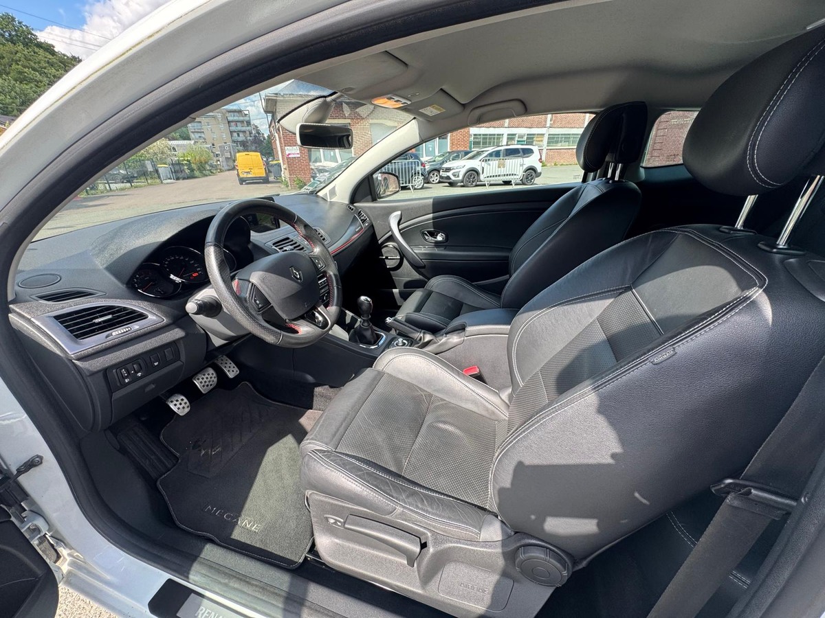 RENAULT Megane III Coupé 2.0 dCi 163 GT