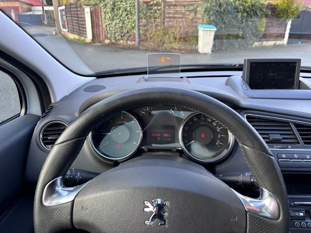 Peugeot 5008 1.6 HDi Allure 7 Places - Attelage - Révisé - Garantie