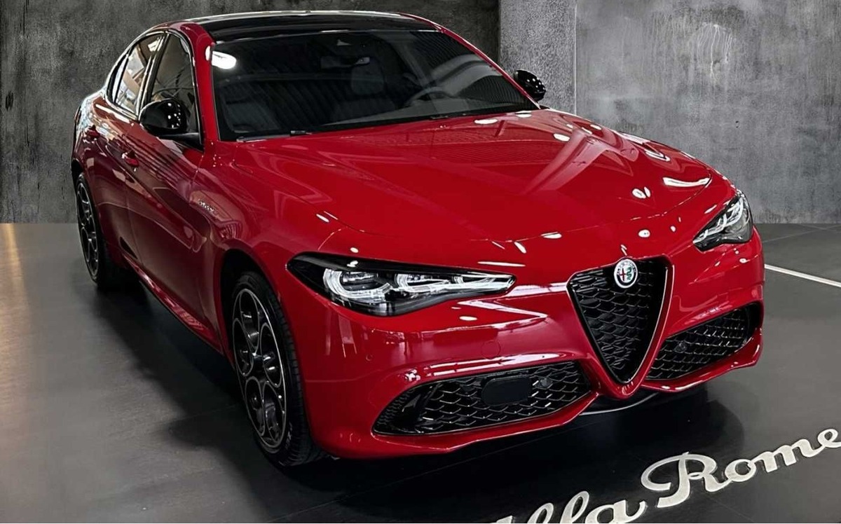 Alfa Romeo Giulia 2.0T 280ch Veloce Q4 AT8 Harman-Kardon Toit ouvrant