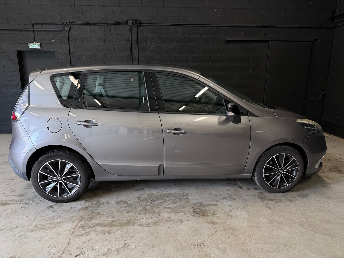RENAULT Megane Scenic 1.9 dci EDC Bose 1ere Main / Kit distribution Ok