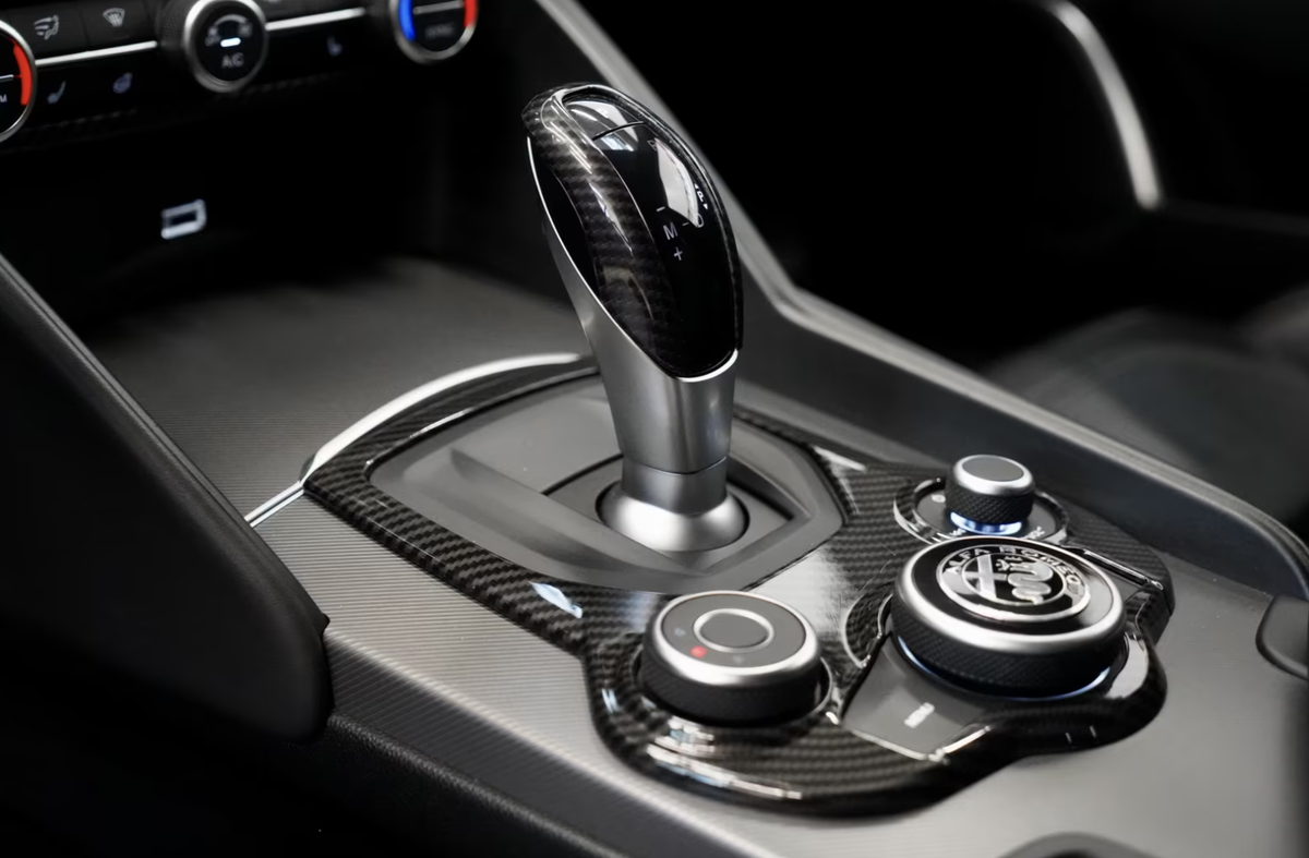 Alfa Romeo Giulia 2.0 TB 280ch Veloce Q4 AT8/Harman-Kardon