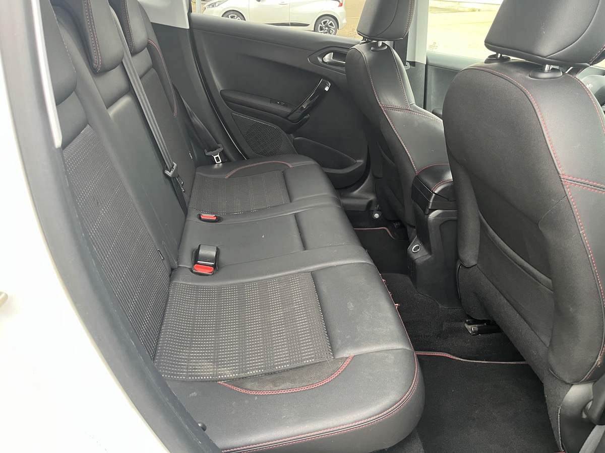 Peugeot 2008 1.6 BlueHDi 120ch GT Line S&S, CAMERA DE RECUL, GPS