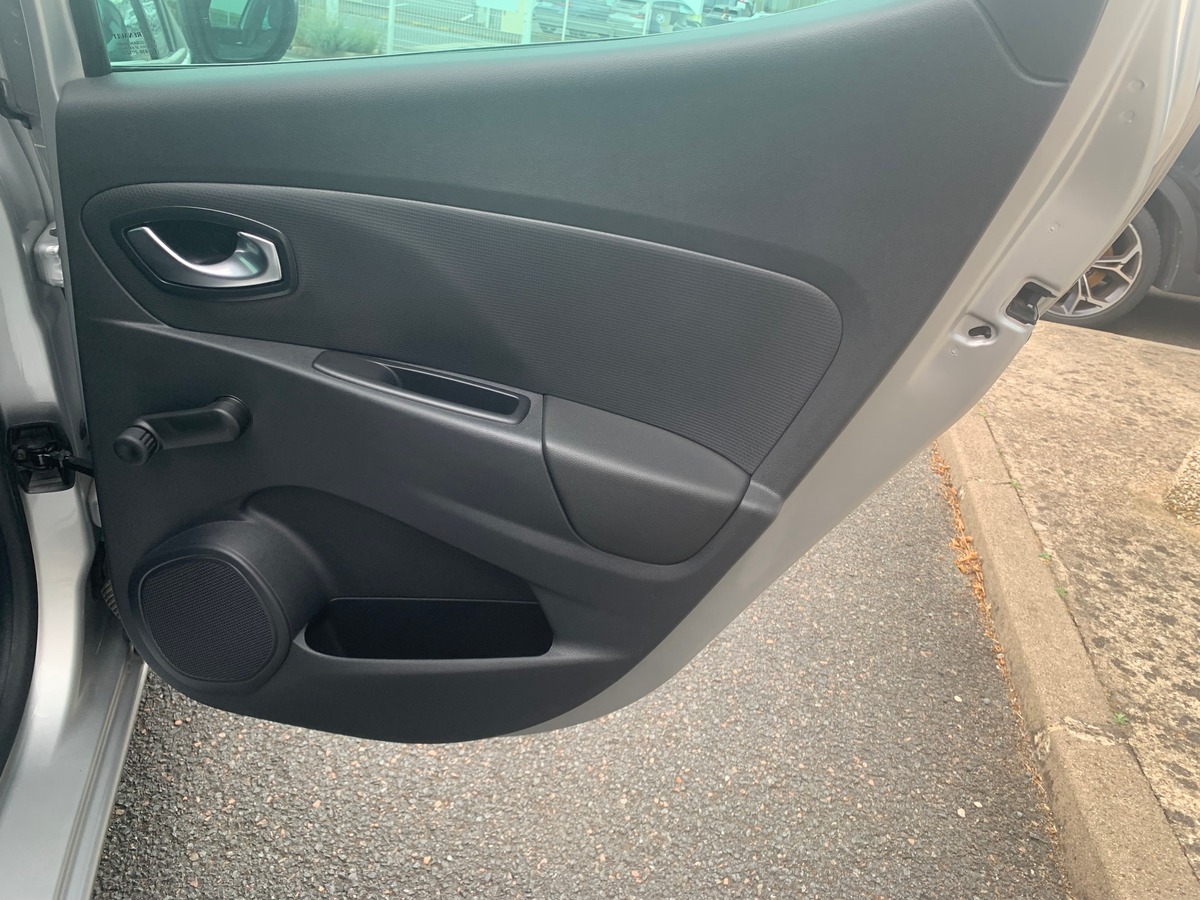 RENAULT Clio IV 90 ch | Limited | Régulateur vitesse | Climatisation | Radar stationnement arriére