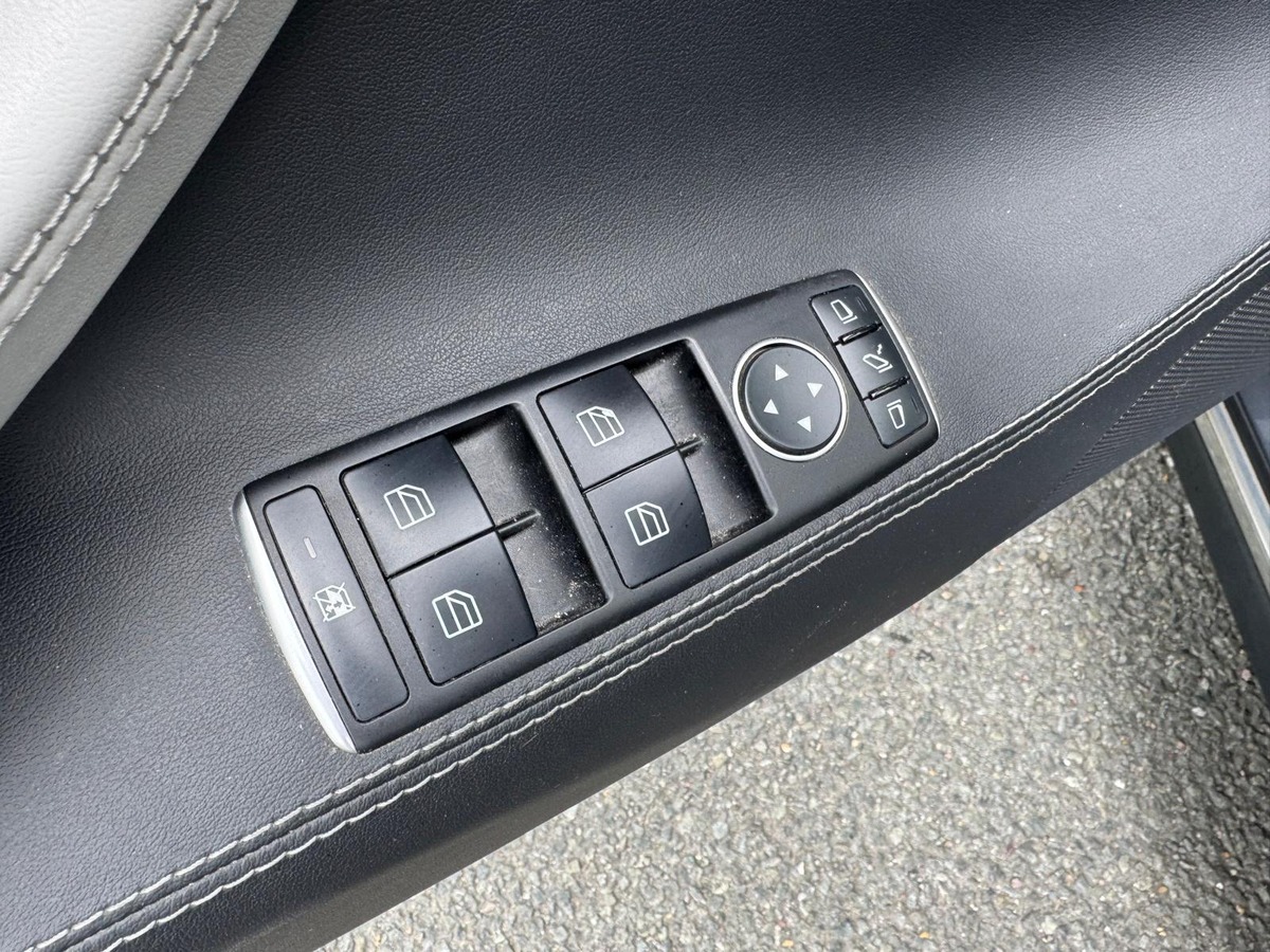 Tesla Model S 85 367CV 7 places - Recharge gratuite à vie