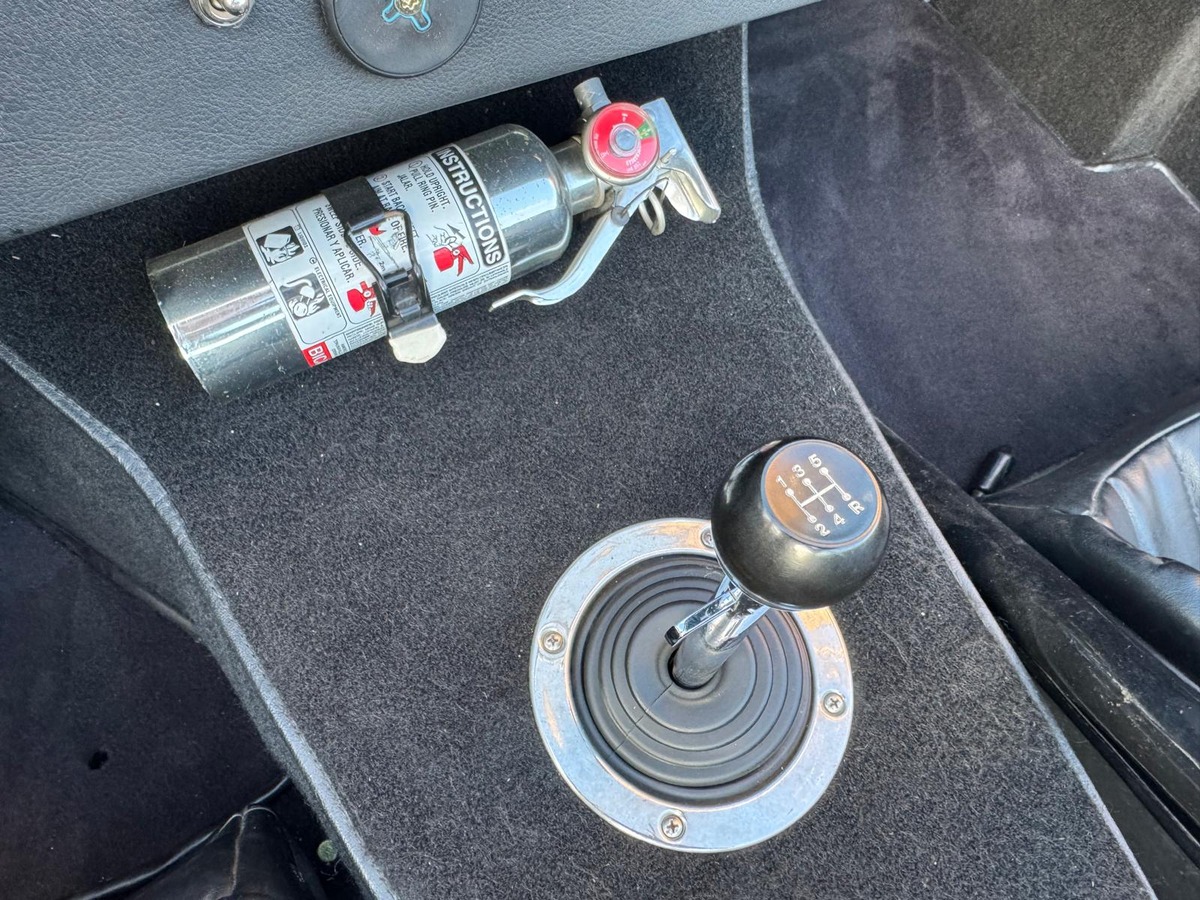 AC Cobra 289 FIA 6.4/390 Edelbrock 450cv - Restauré