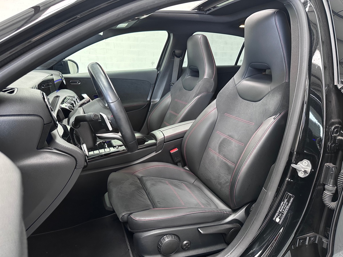 Mercedes-Benz Classe A IV (2) 200 D AMG LINE 8G-DCT