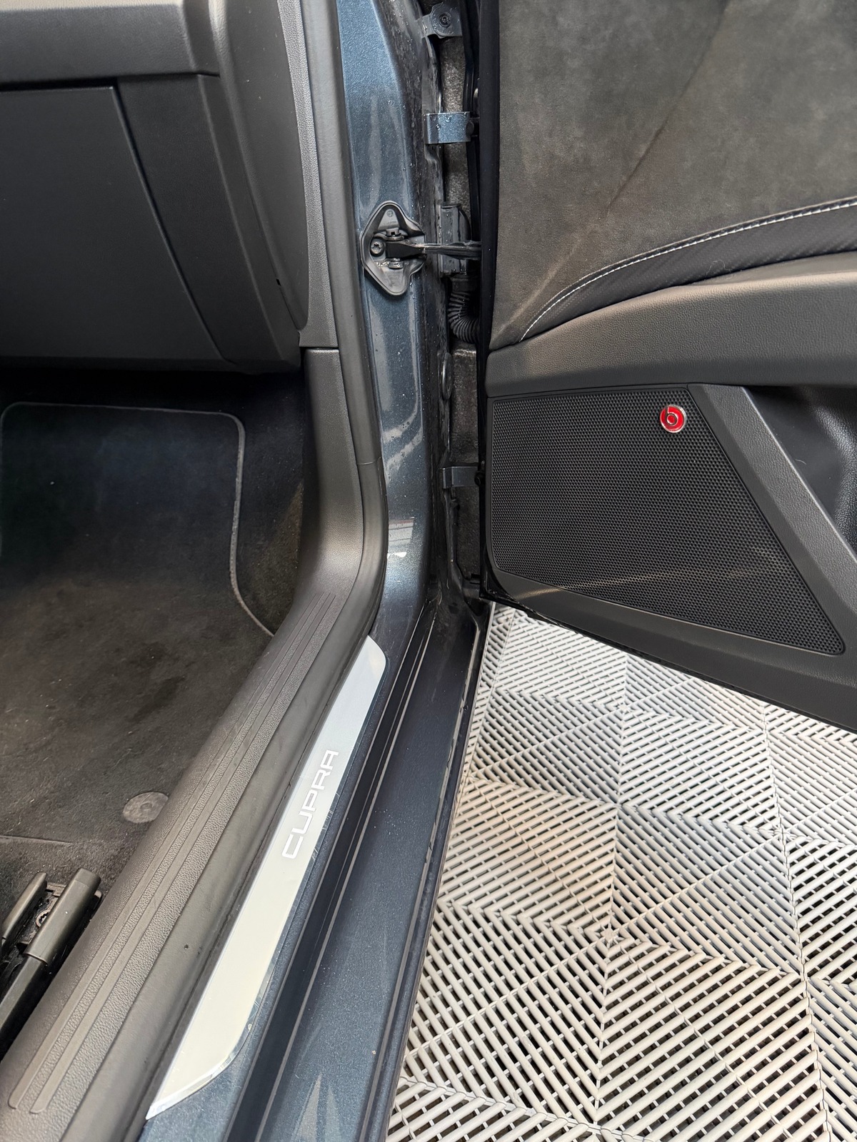 Seat CUPRA LEON ST 4Drive DSG7 300ch BLACK LINE