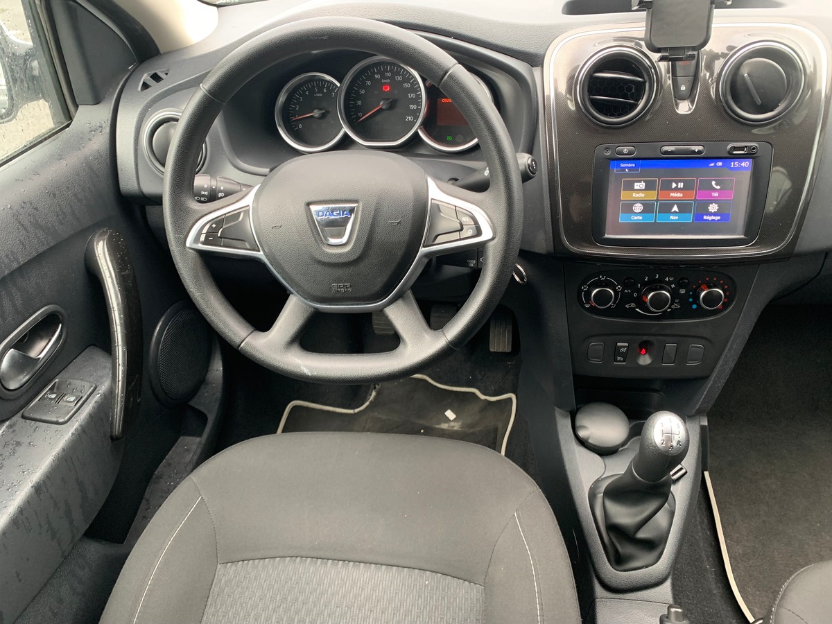 Dacia Sandero 90 ch | Lauréate | Phase 2 | GPS | Régulateur de vitesse | Climatisation | Bluetooth