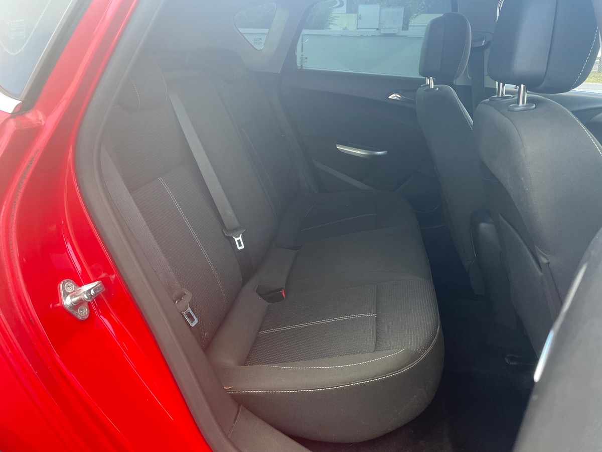 Opel Astra 1.6 turbo 180 sport