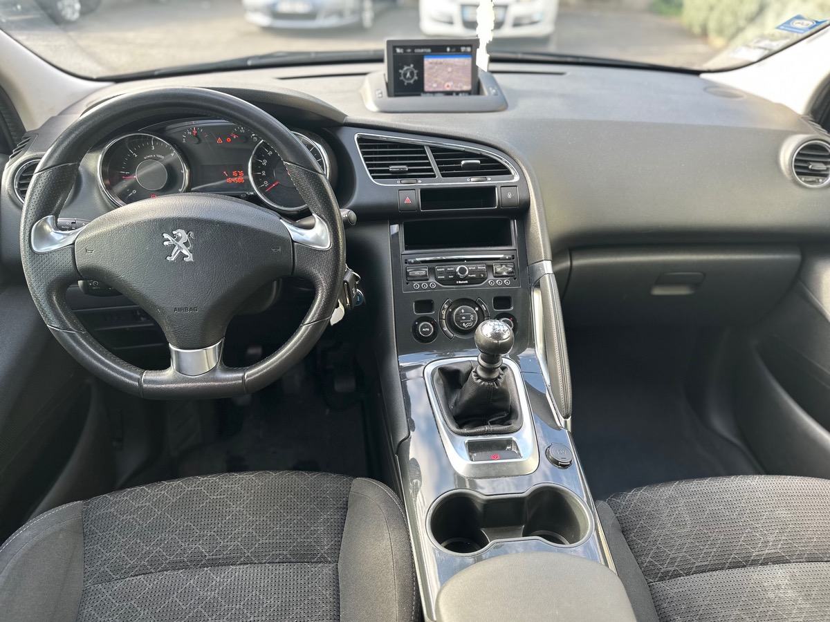 Peugeot 3008 1.6 HDI 120 CV allure 1er main en 4XCBL