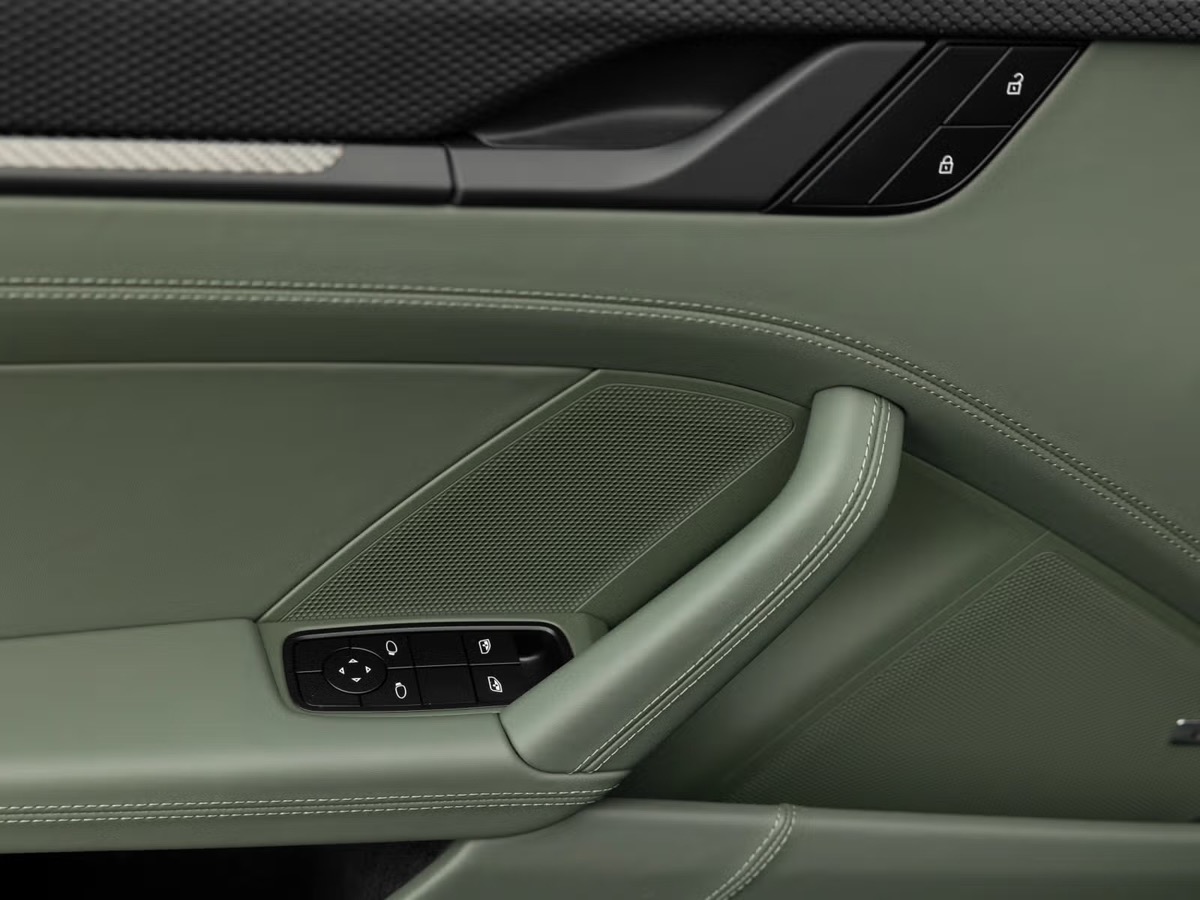 Porsche 911 GT3 Touring Pack 992.2 MALUS INCLUS